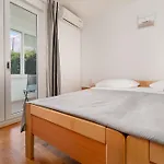 Znjan 아파트