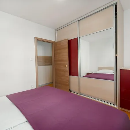 Znjan Apartman *