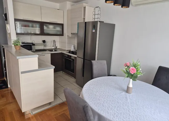 Znjan Apartman *