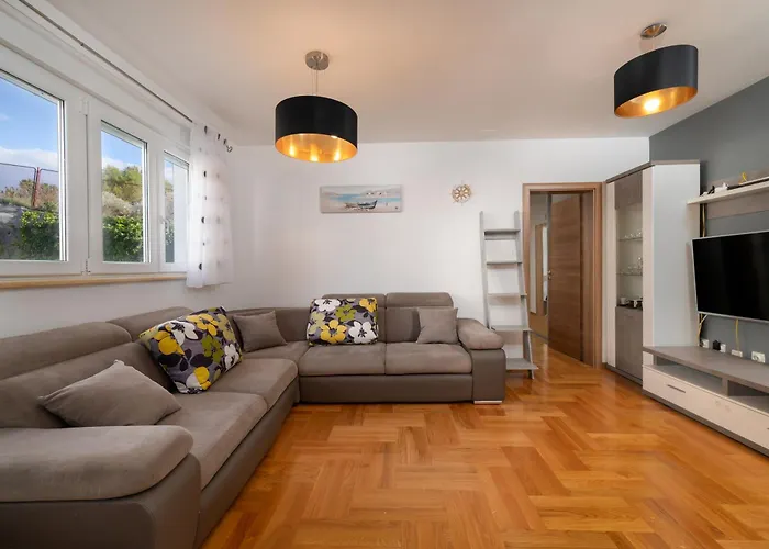 Znjan Apartman *